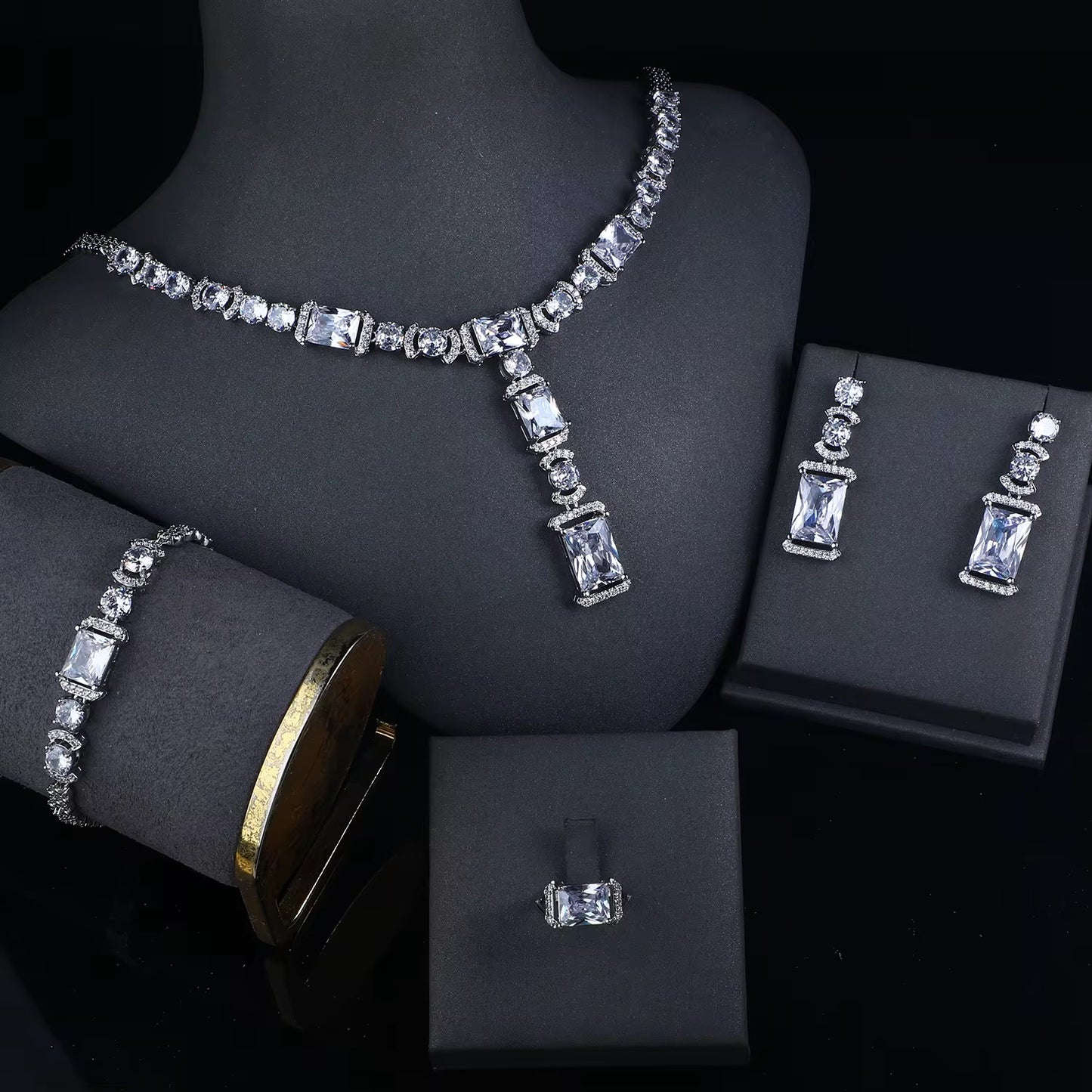 radiant elegance diamond set