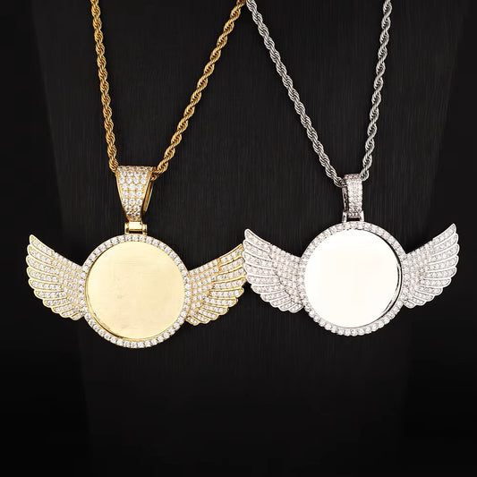 Diamond Circle Photo with Wings